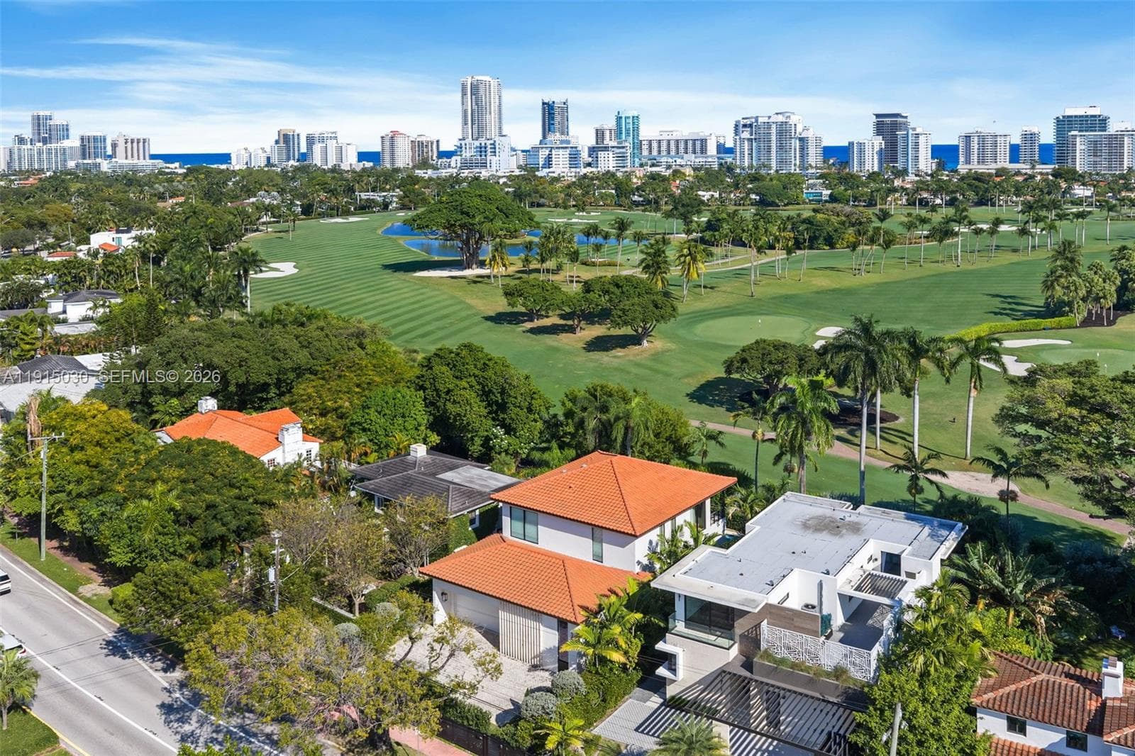 A11915030 — Miami Beach — 28