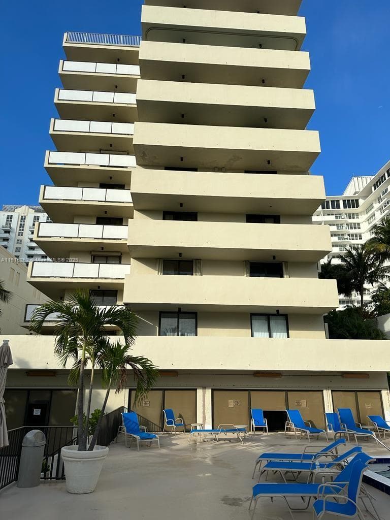 A11915252 — Miami Beach — 3