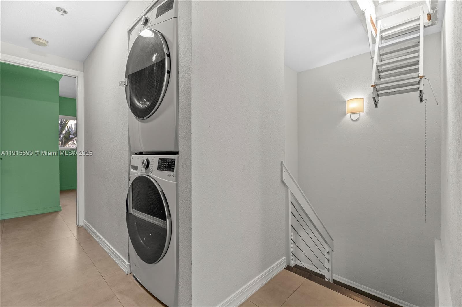 A11915699 — Miami Beach — 15