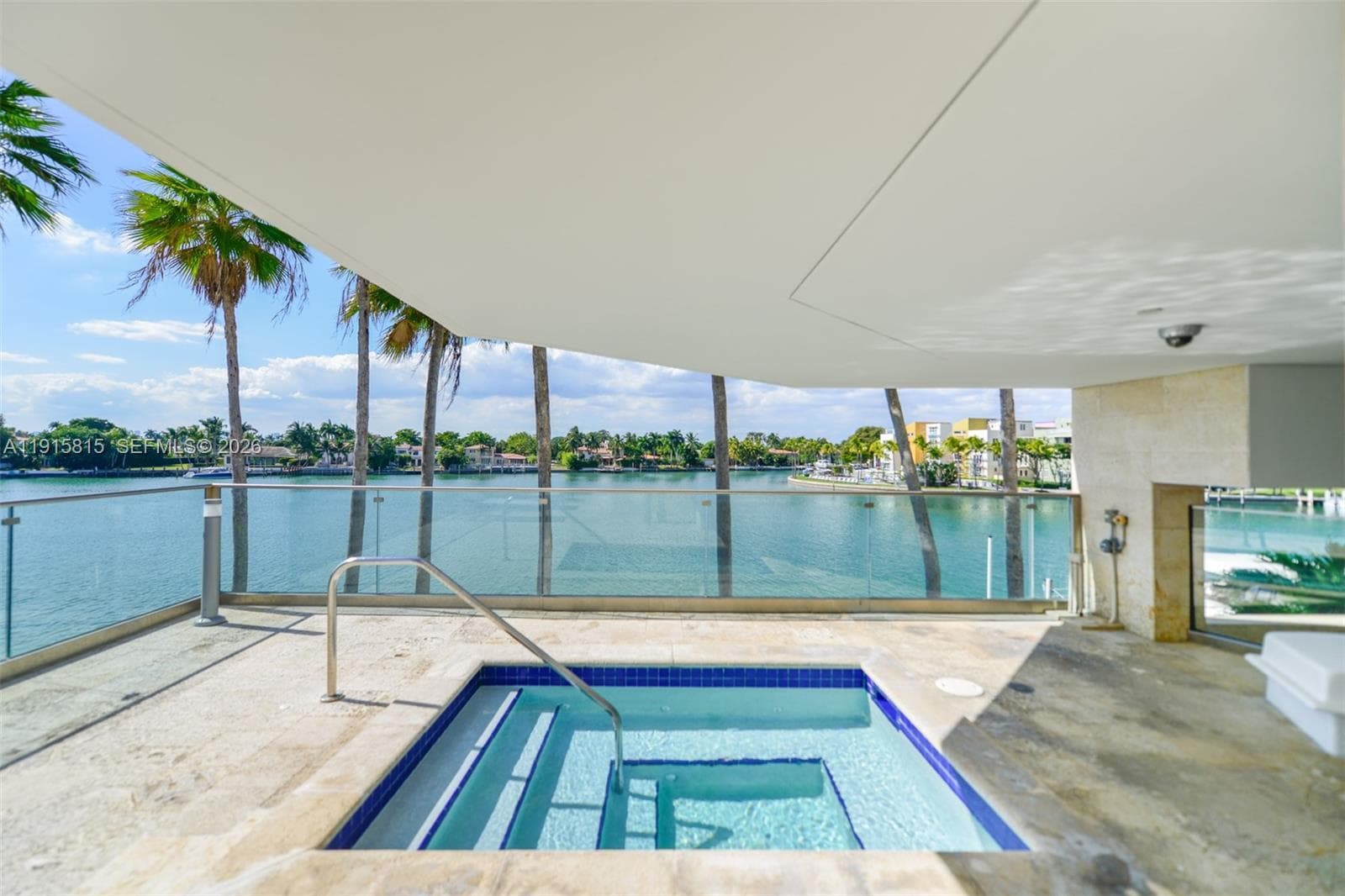A11915815 — Miami Beach — 27