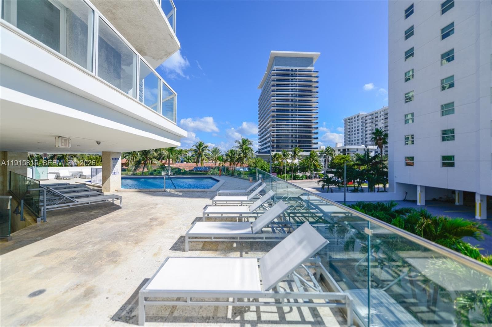 A11915815 — Miami Beach — 28