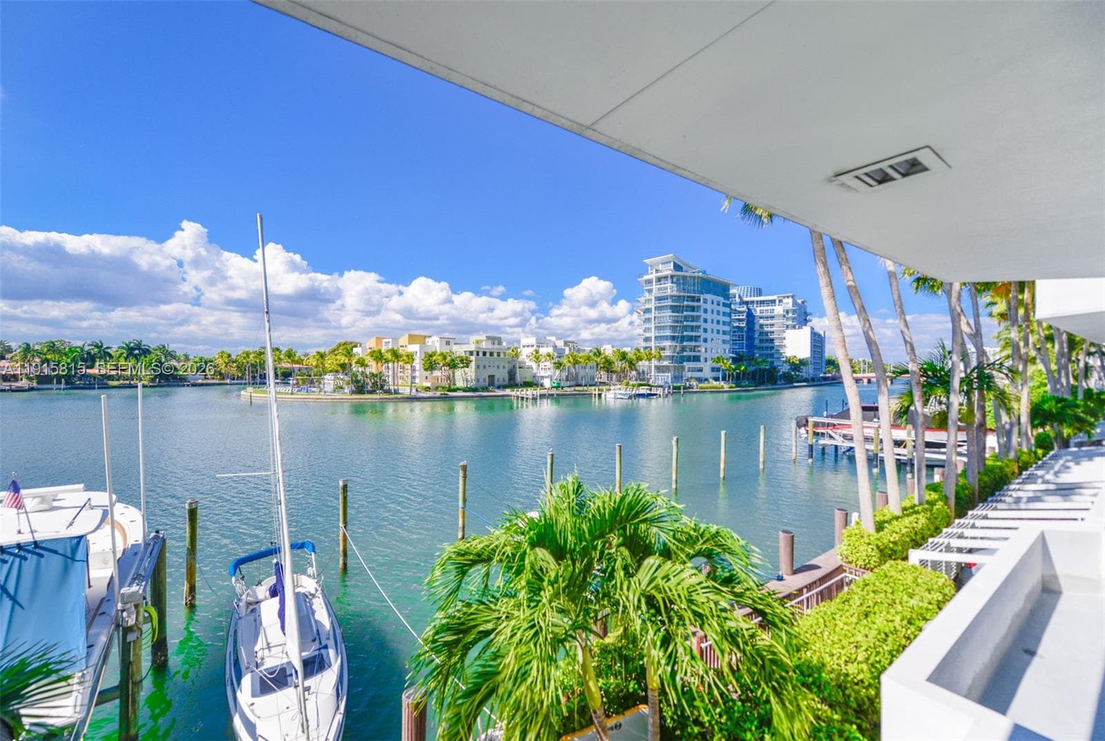 A11915815 — Miami Beach — 25