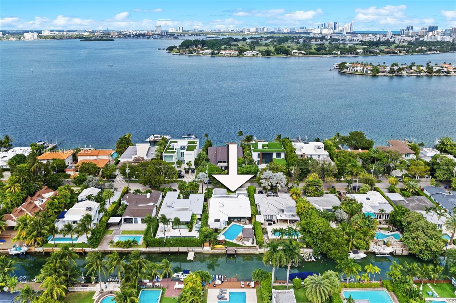 A11915893 — Miami Beach — 39