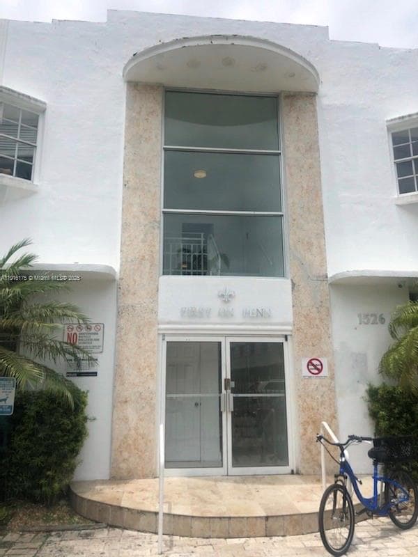 A11916175 — Miami Beach — 2