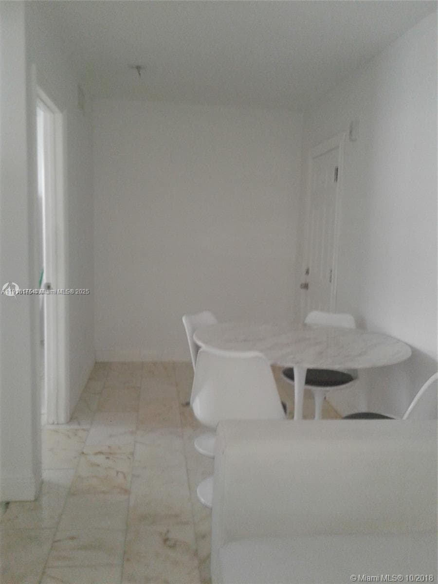 A11916175 — Miami Beach — 9