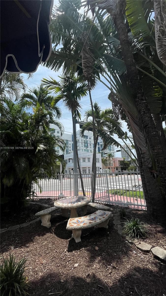 A11916185 — Miami Beach — 7