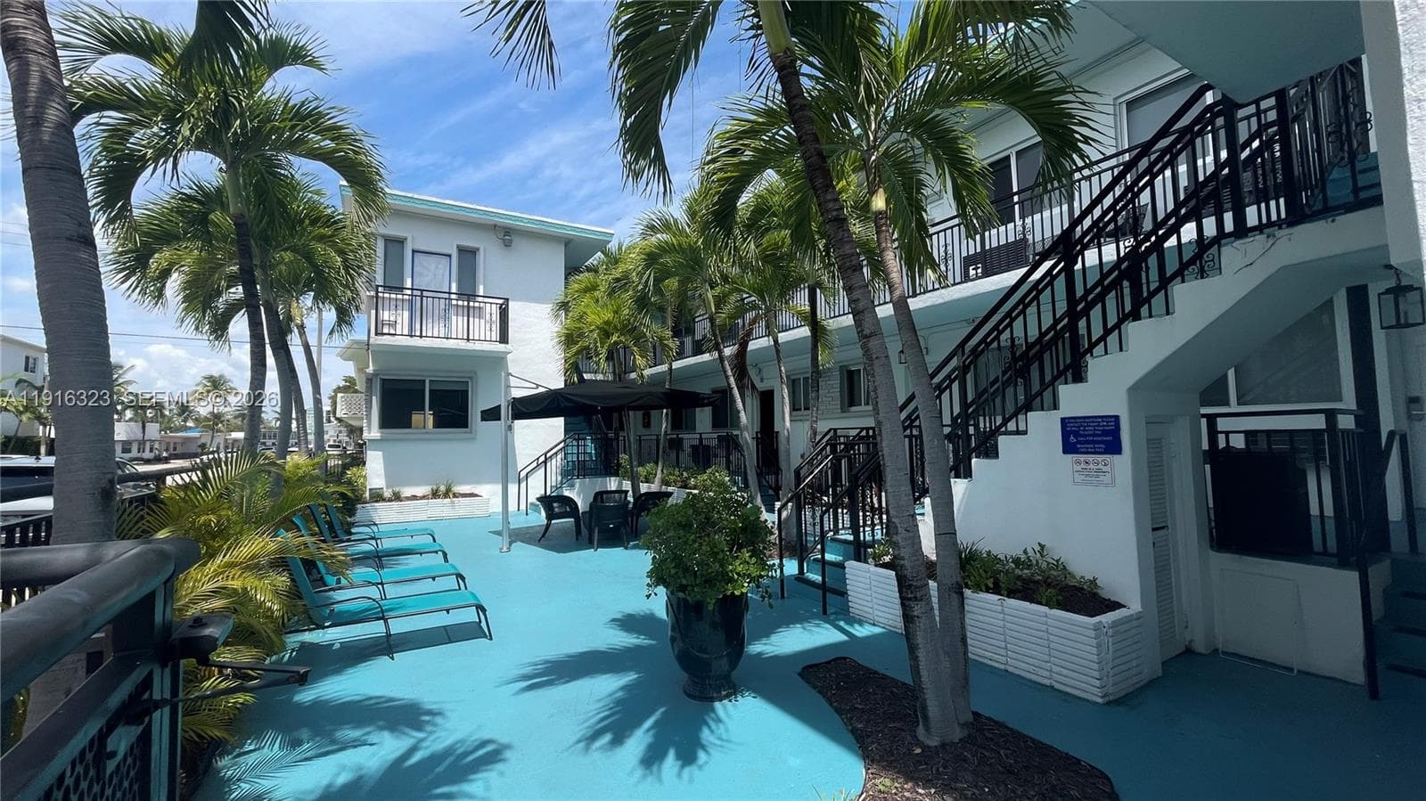A11916323 — Miami Beach — 6