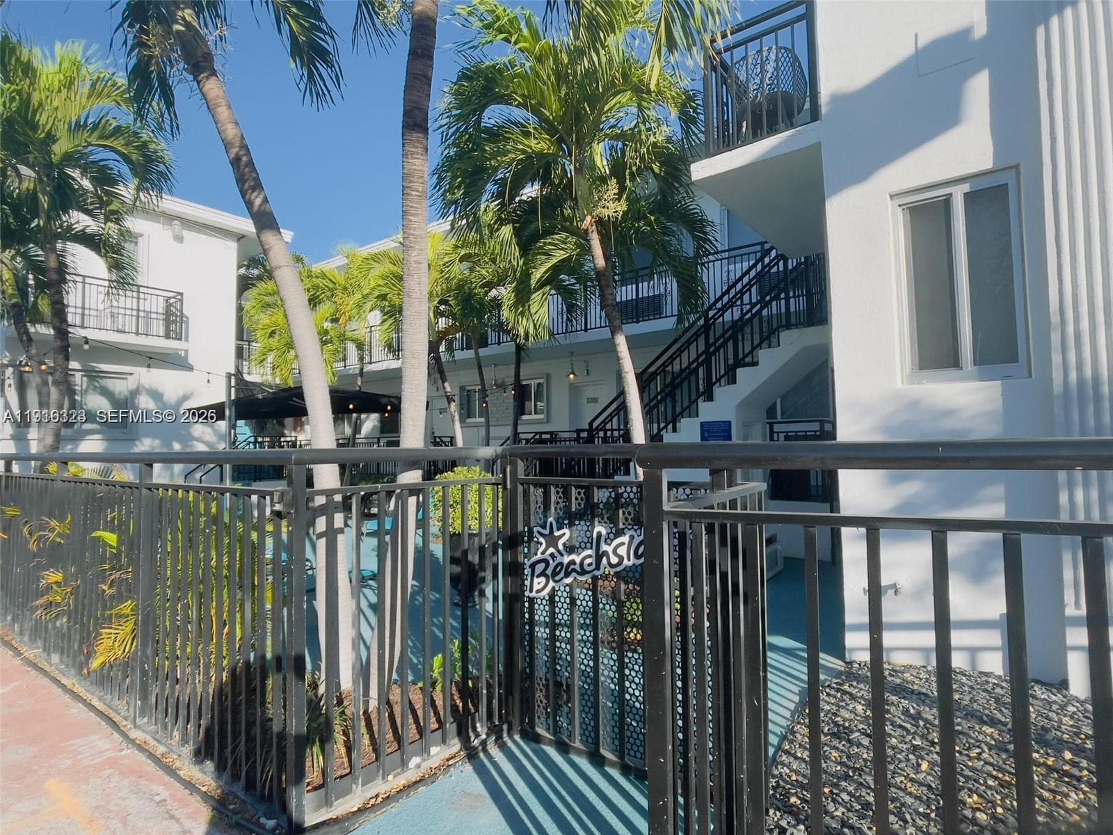 A11916323 — Miami Beach — 5