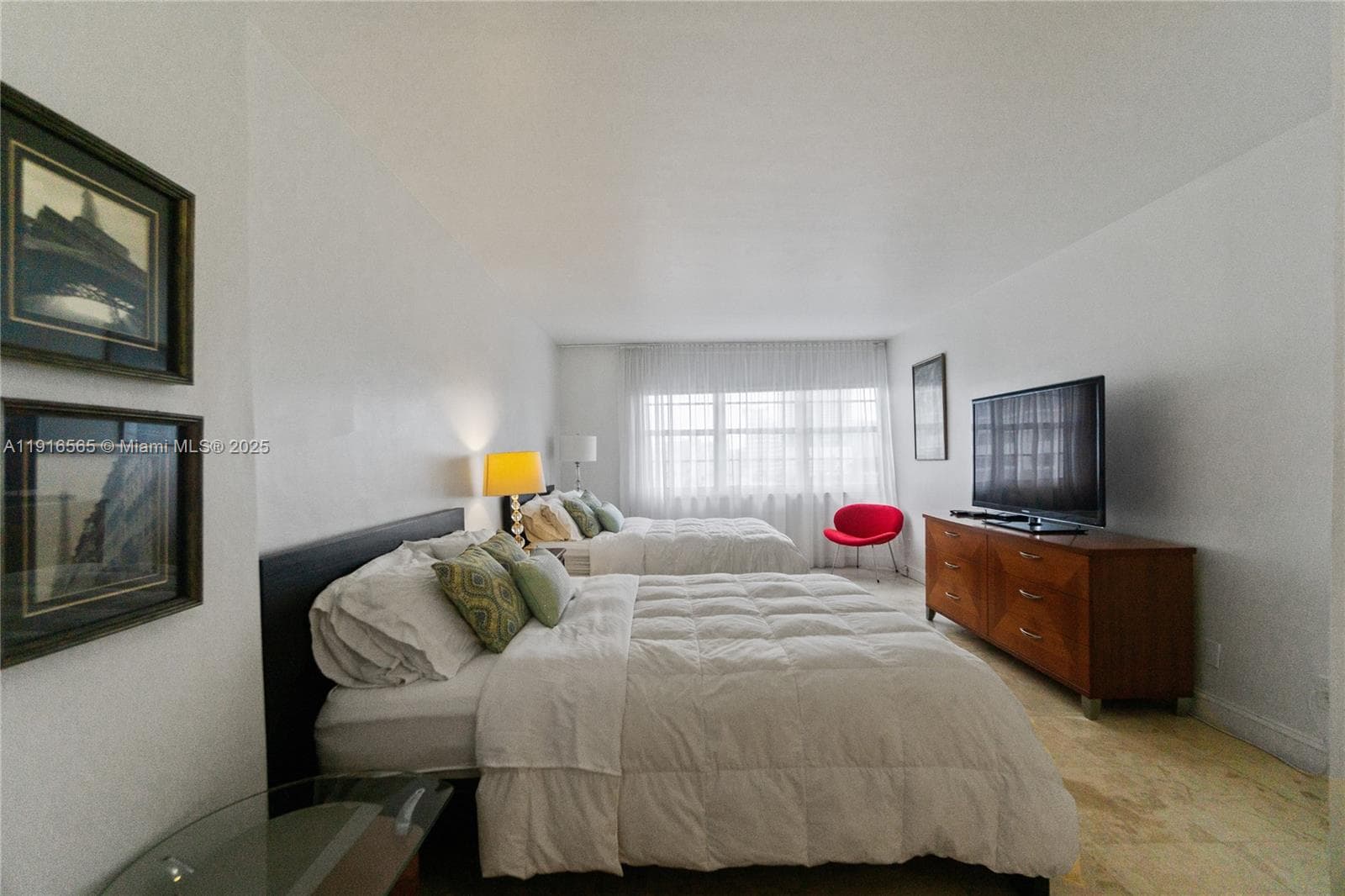 A11916565 — Miami Beach — 18