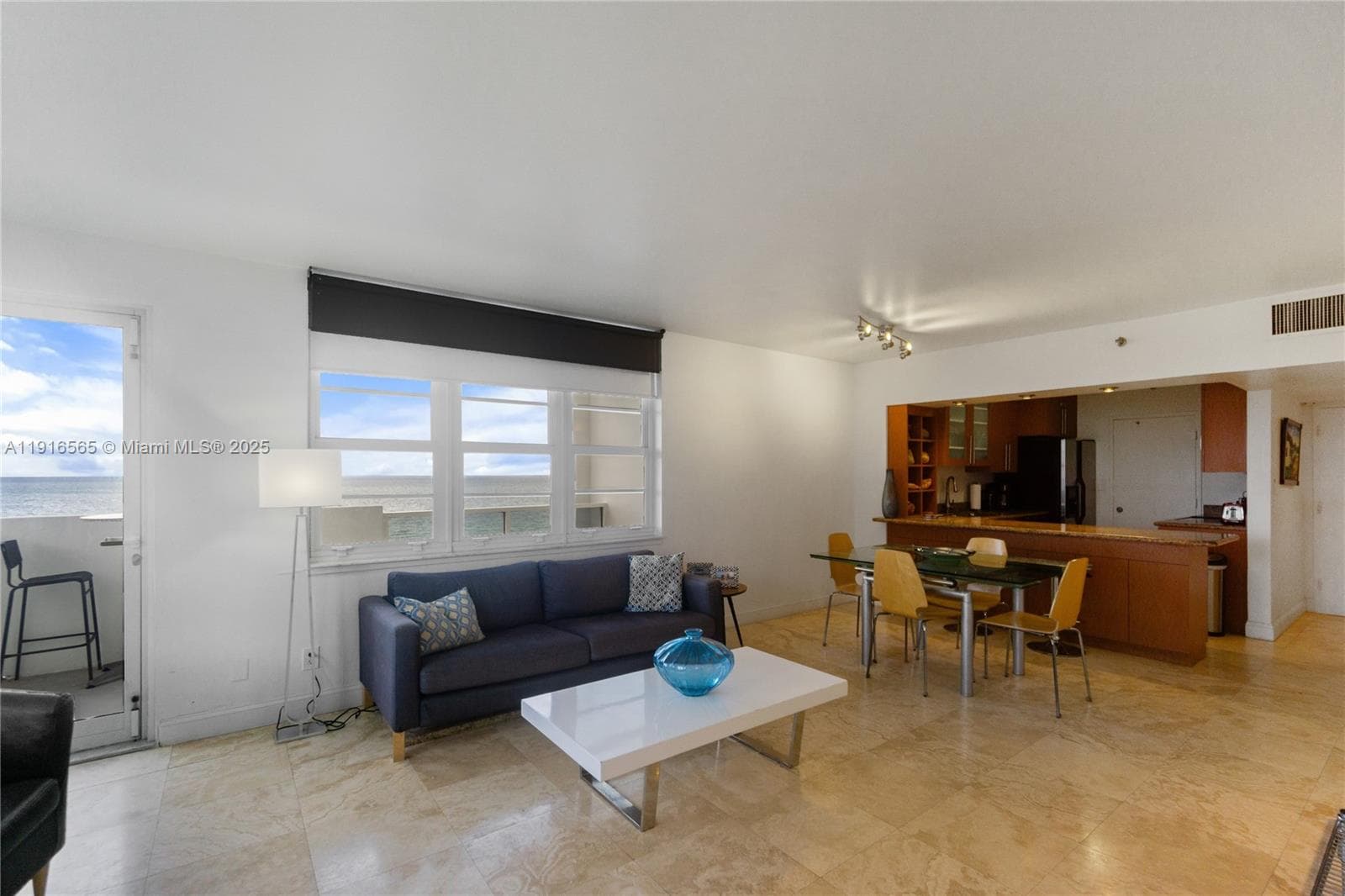 A11916565 — Miami Beach — 8