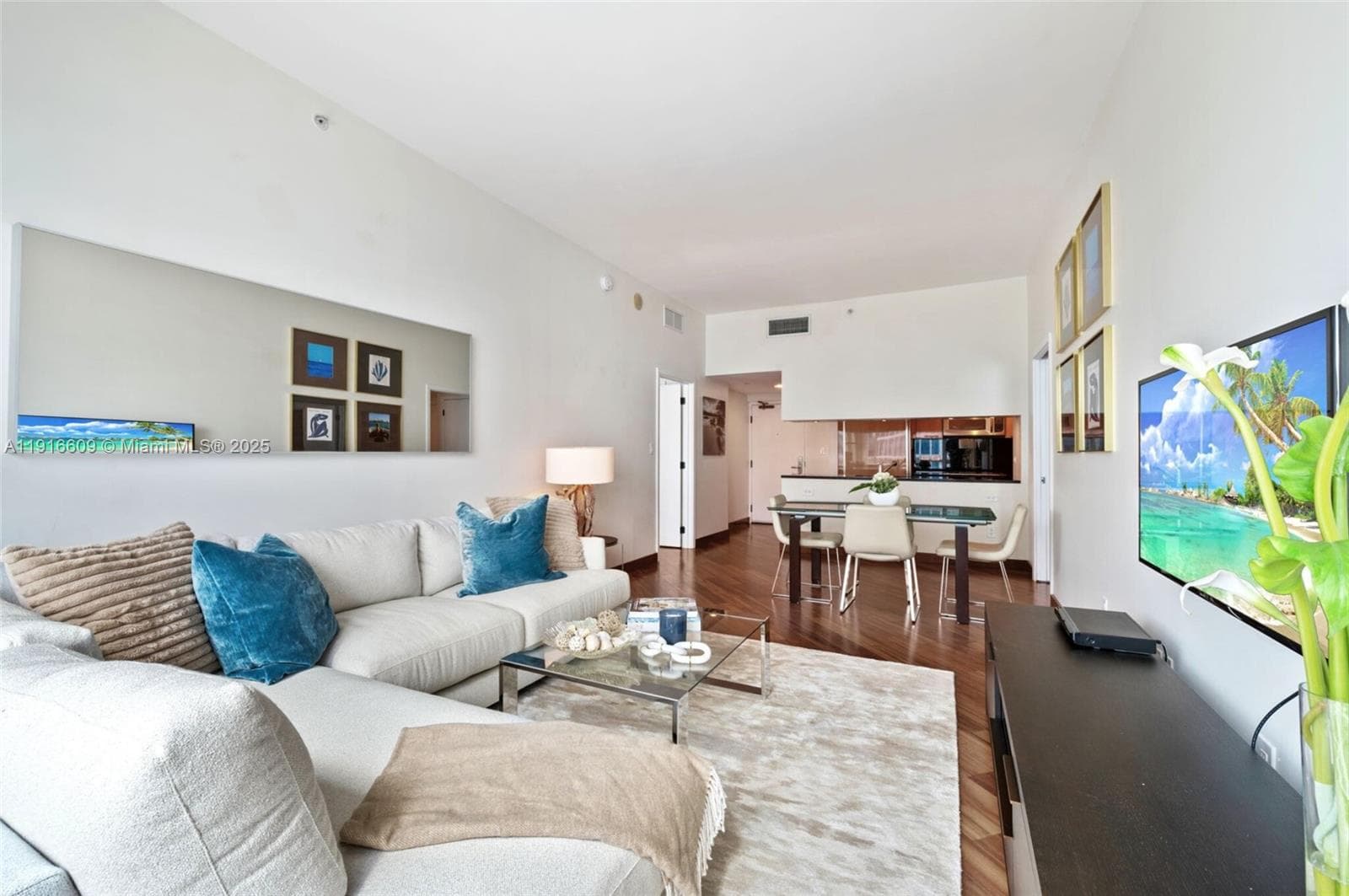 A11916609 — Miami Beach — 6