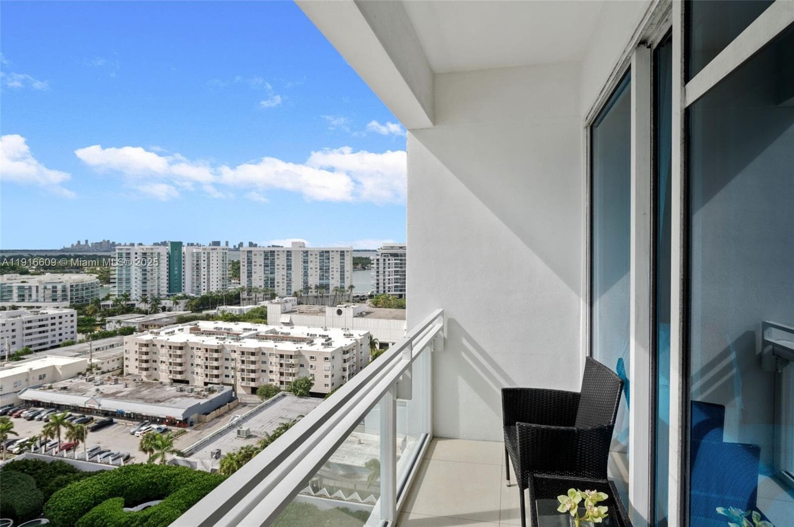 A11916609 — Miami Beach — 26