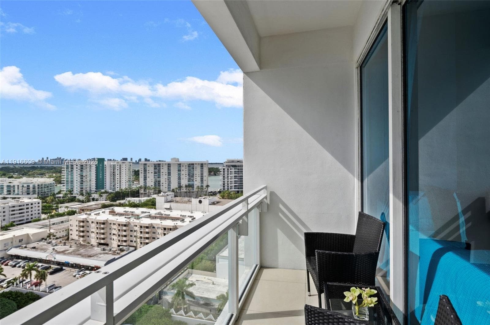 A11916609 — Miami Beach — 28