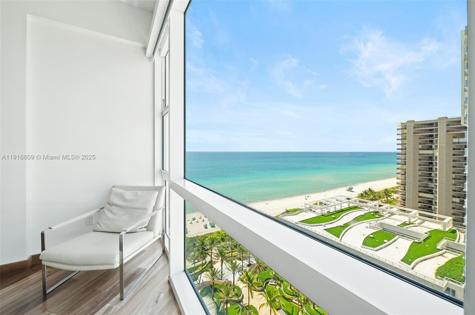 A11916609 — Miami Beach — 15