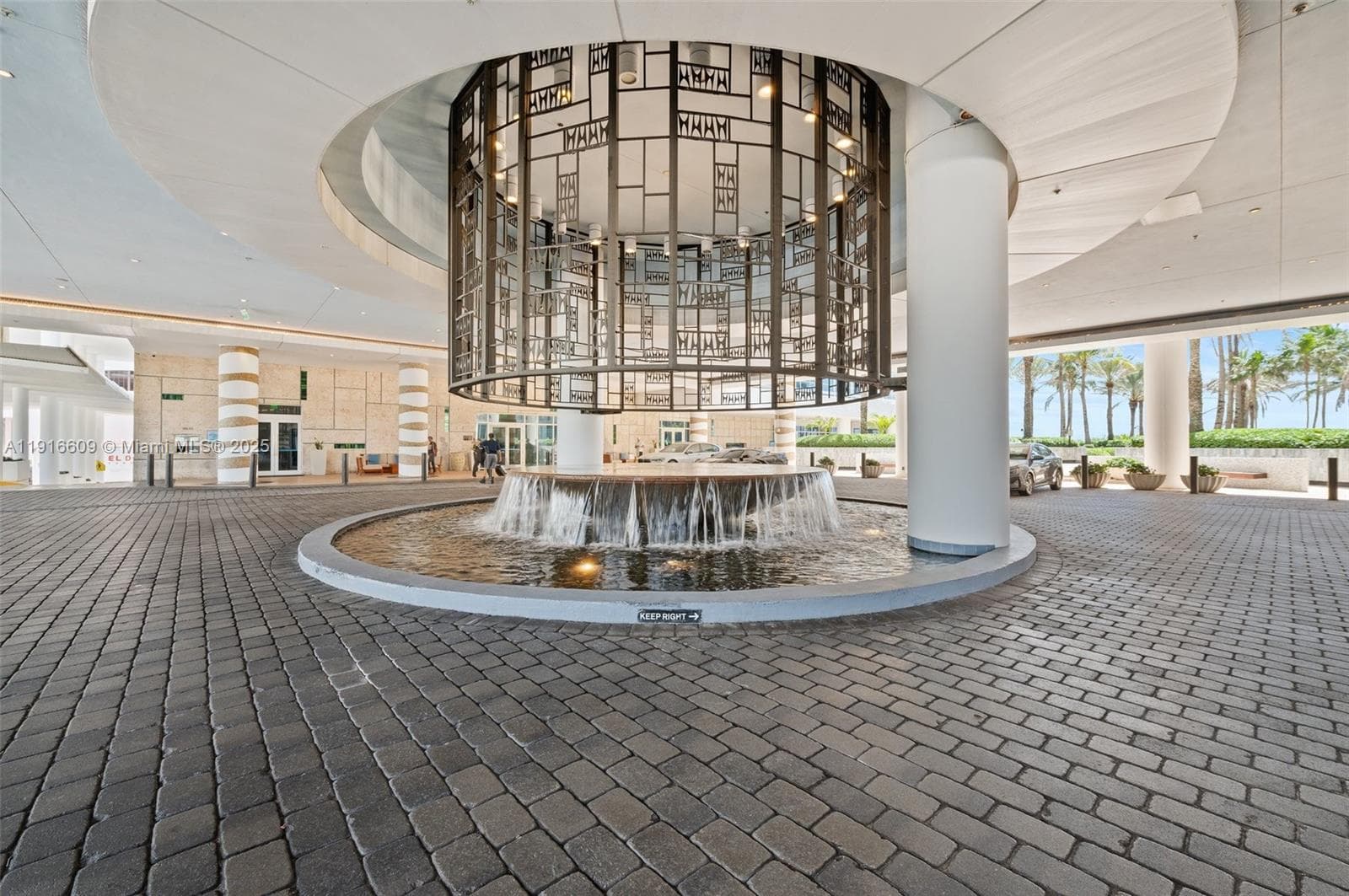 A11916609 — Miami Beach — 48