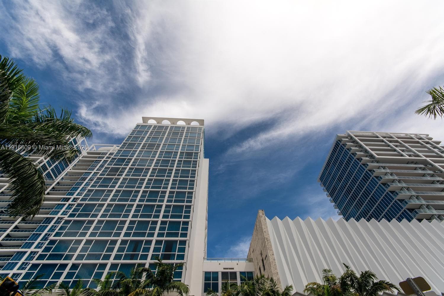 A11916609 — Miami Beach — 40