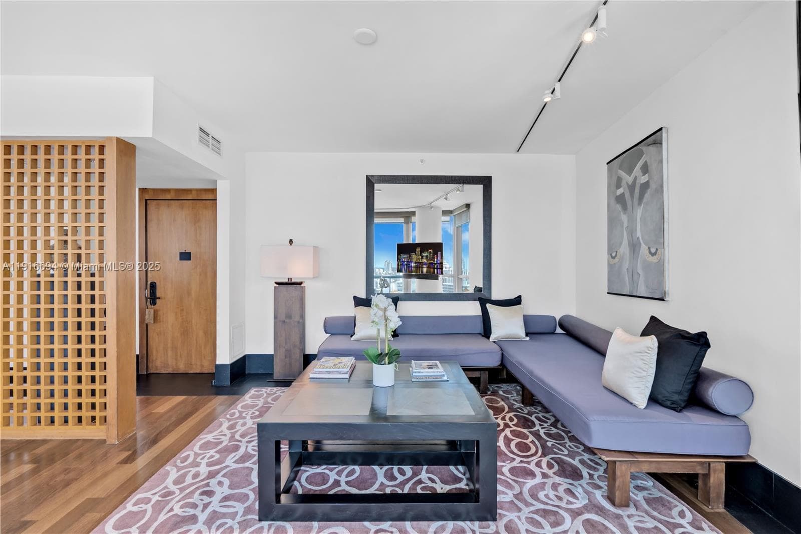 A11916694 — Miami Beach — 7