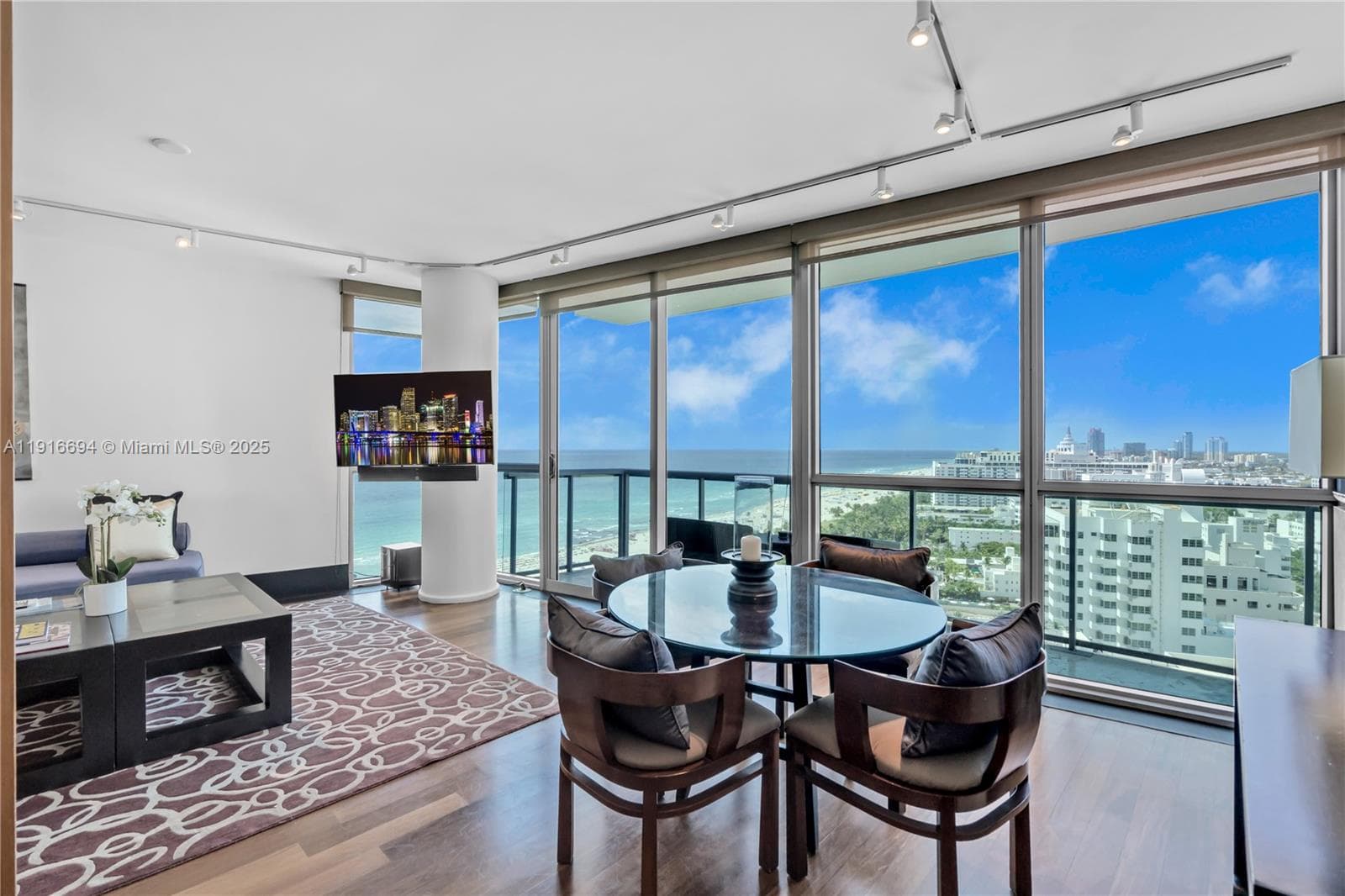 A11916694 — Miami Beach — 5
