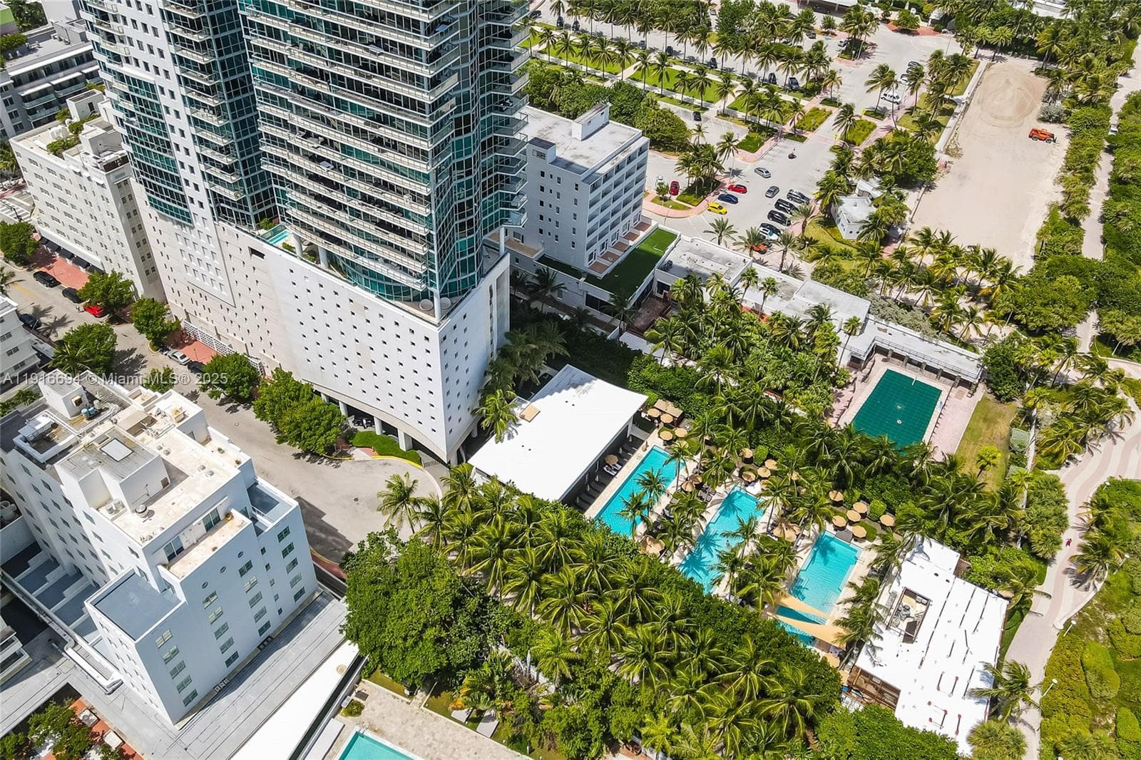 A11916694 — Miami Beach — 34