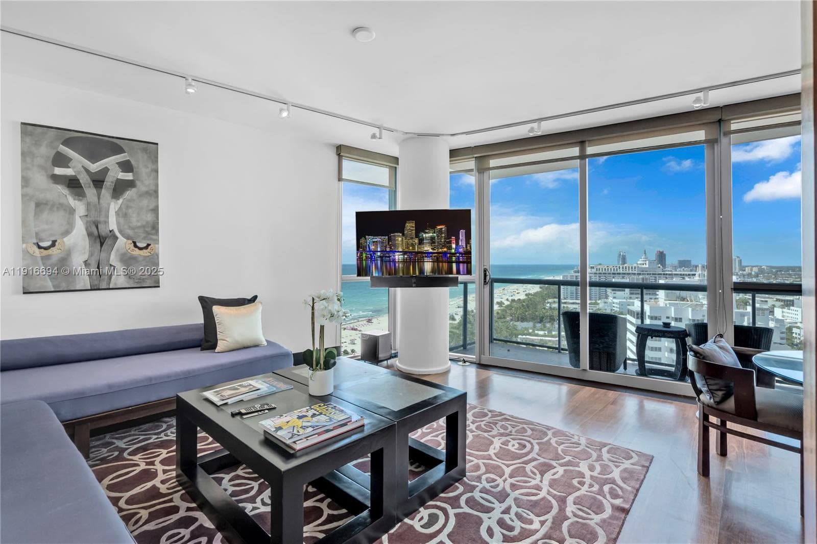 A11916694 — Miami Beach — 11