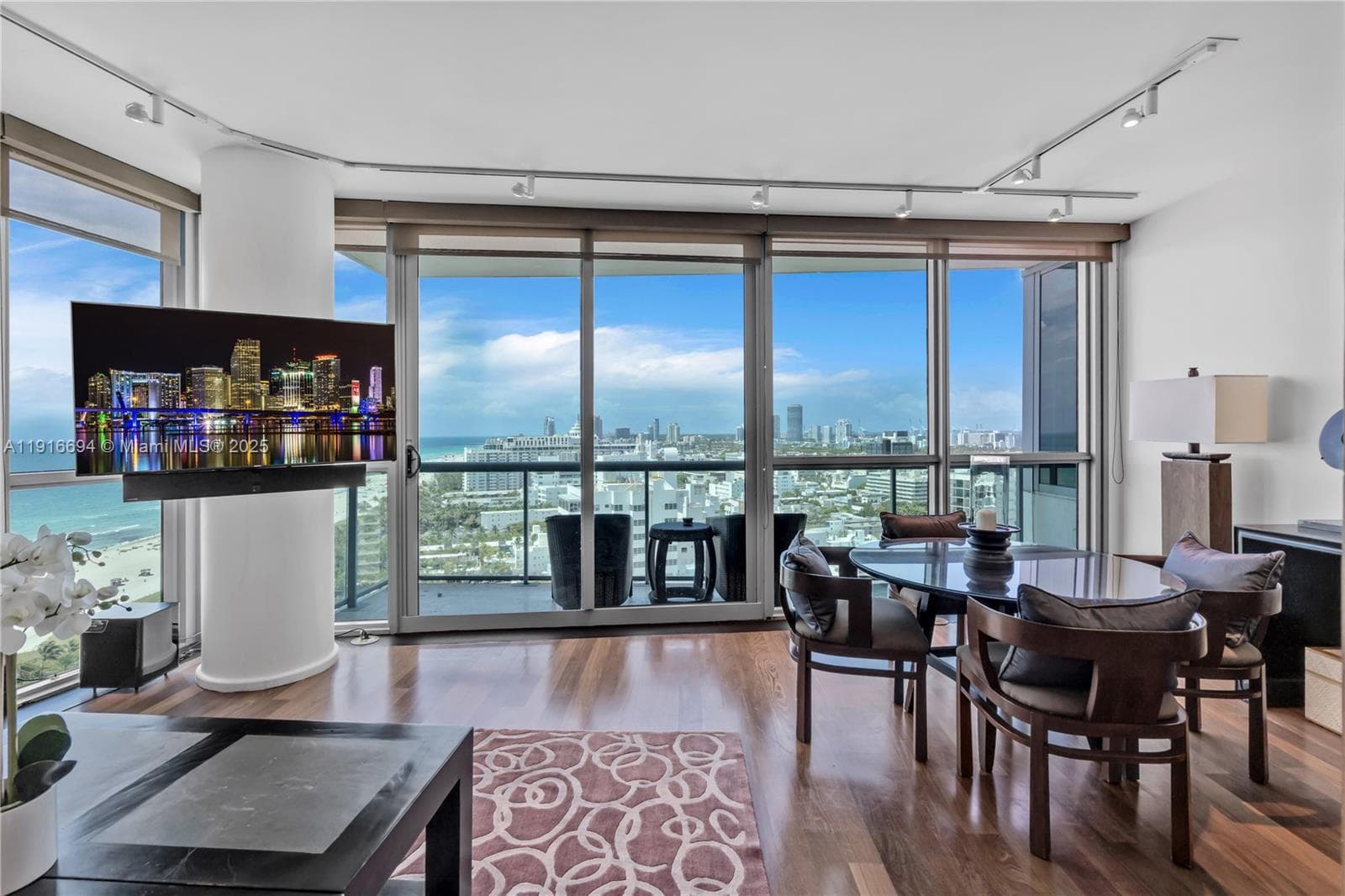 A11916694 — Miami Beach — 4