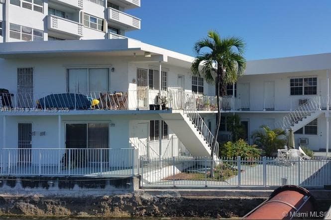A11916716 — Miami Beach — 6