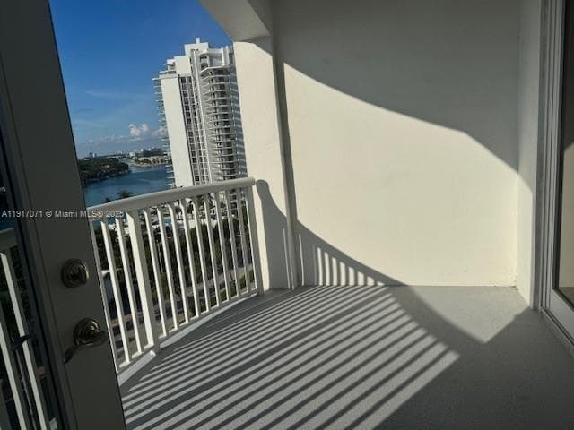 A11917071 — Miami Beach — 34