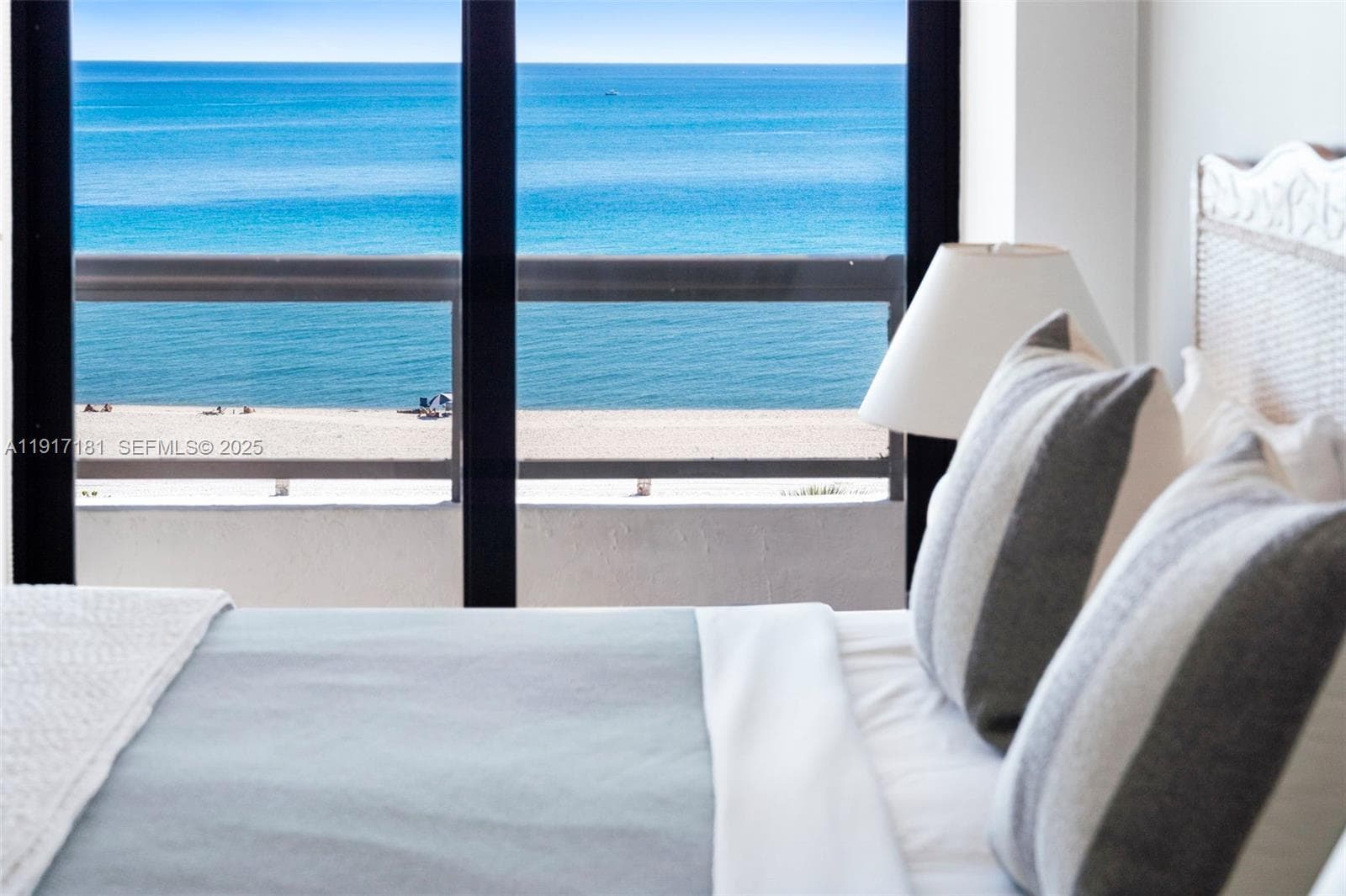 A11917181 — Miami Beach — 15