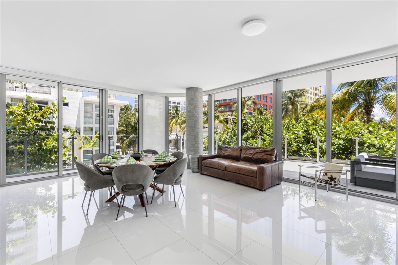 A11917285 — Miami Beach — 11