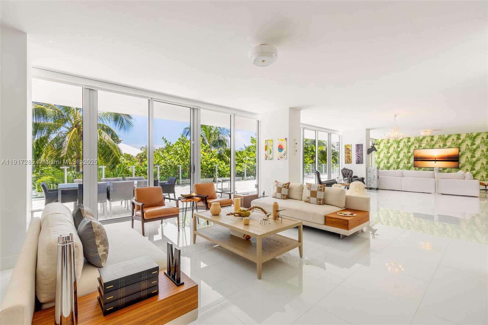 A11917285 — Miami Beach — 4