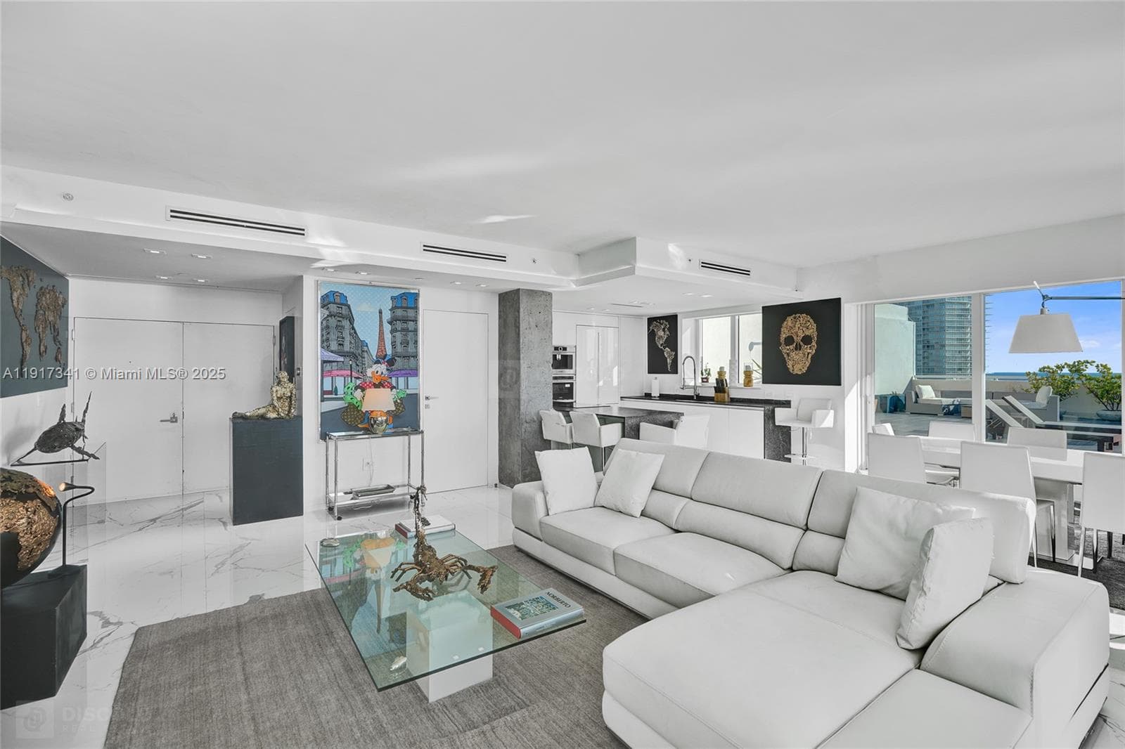 A11917341 — Miami Beach — 4