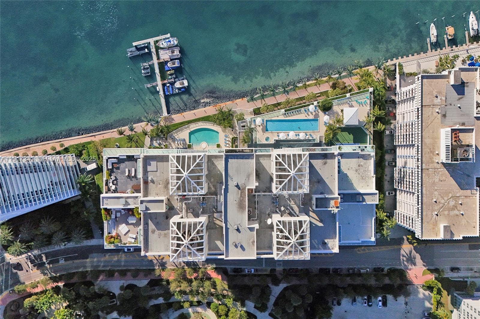 A11917341 — Miami Beach — 21