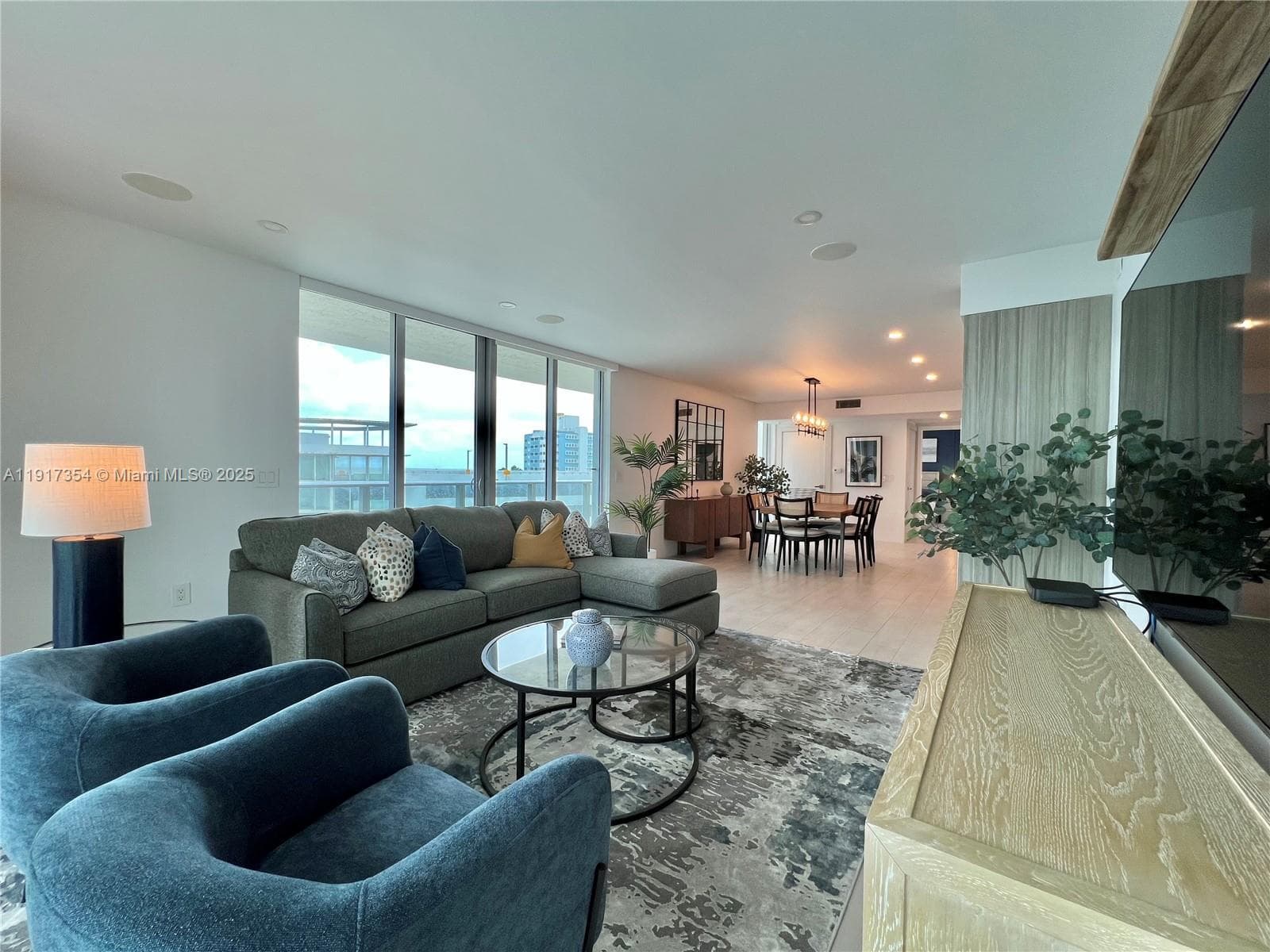 A11917354 — Miami Beach — 6