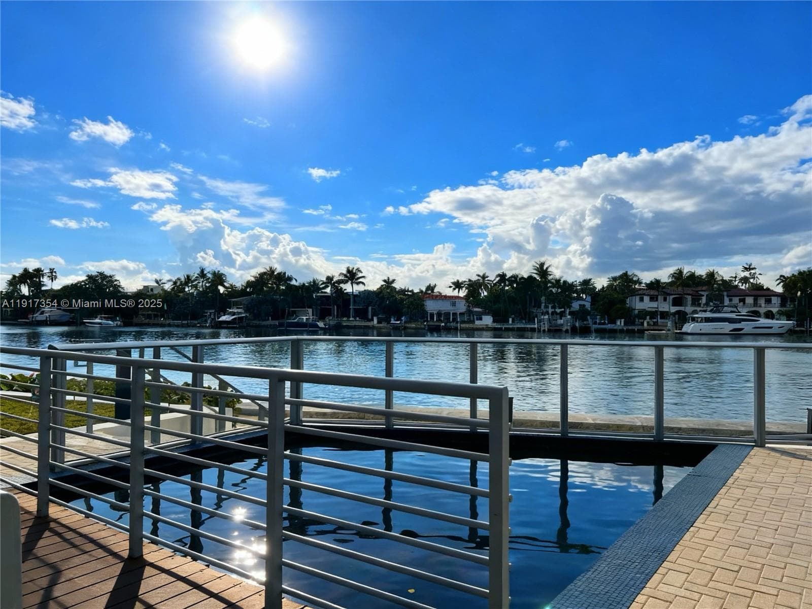 A11917354 — Miami Beach — 35