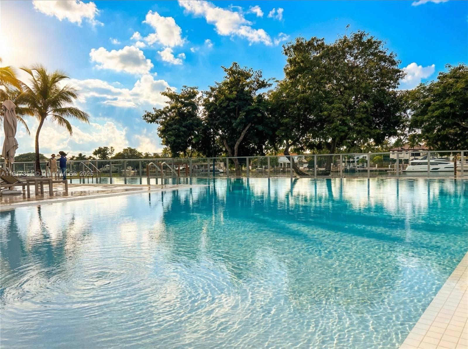 A11917354 — Miami Beach — 4