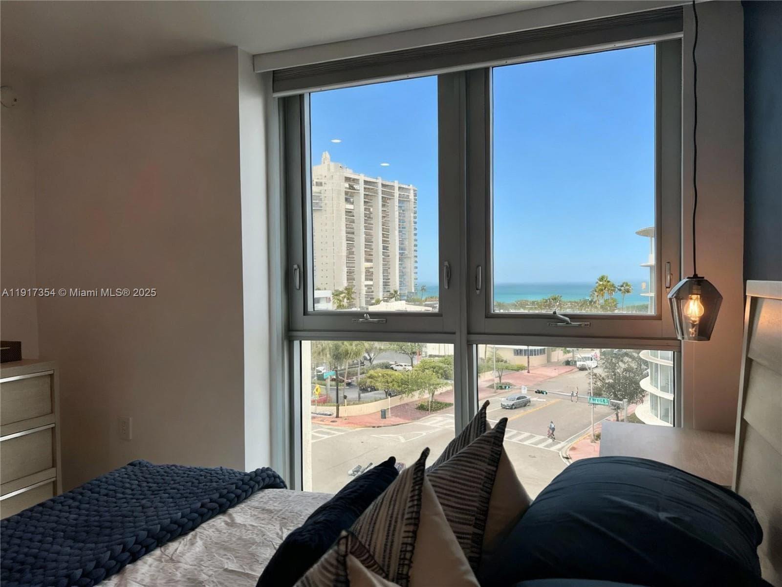 A11917354 — Miami Beach — 21