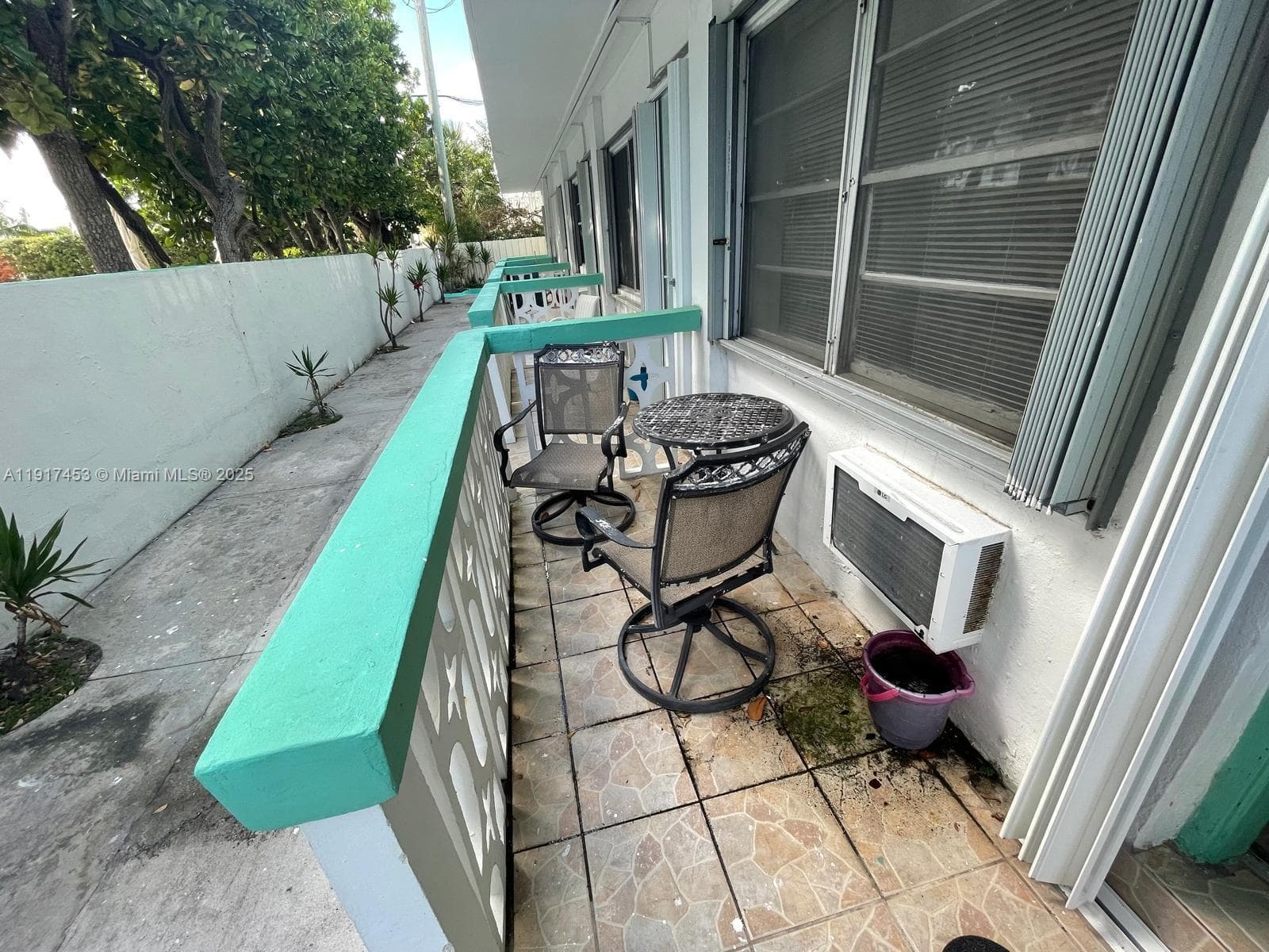 A11917453 — Miami Beach