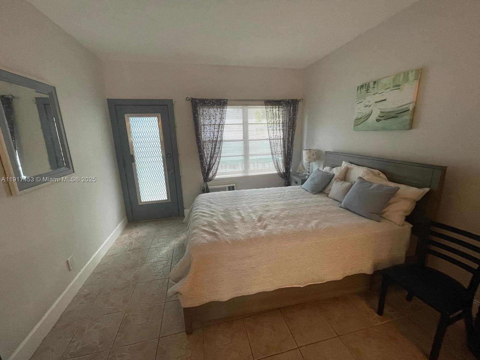 A11917453 — Miami Beach — 4