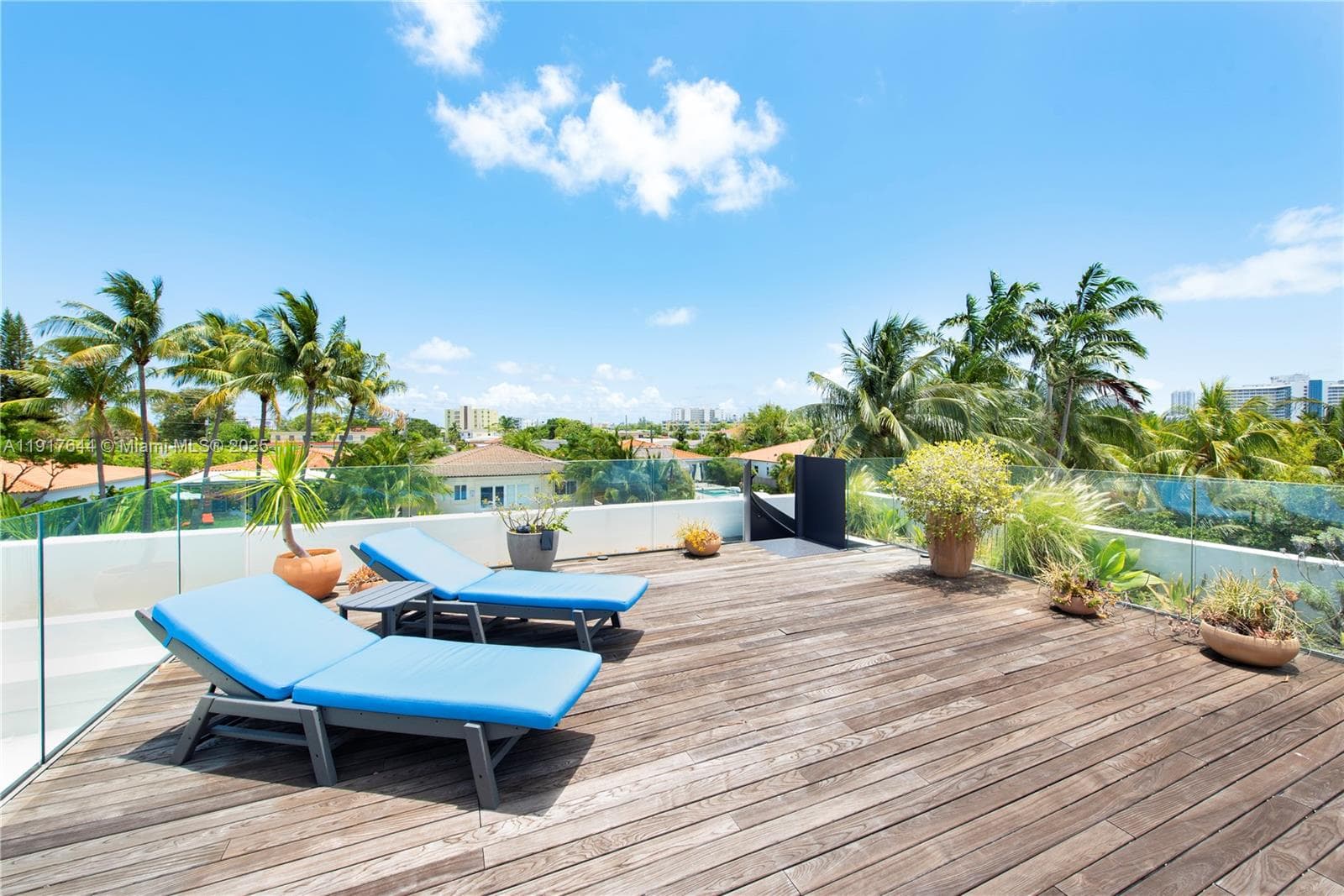 A11917644 — Miami Beach — 18