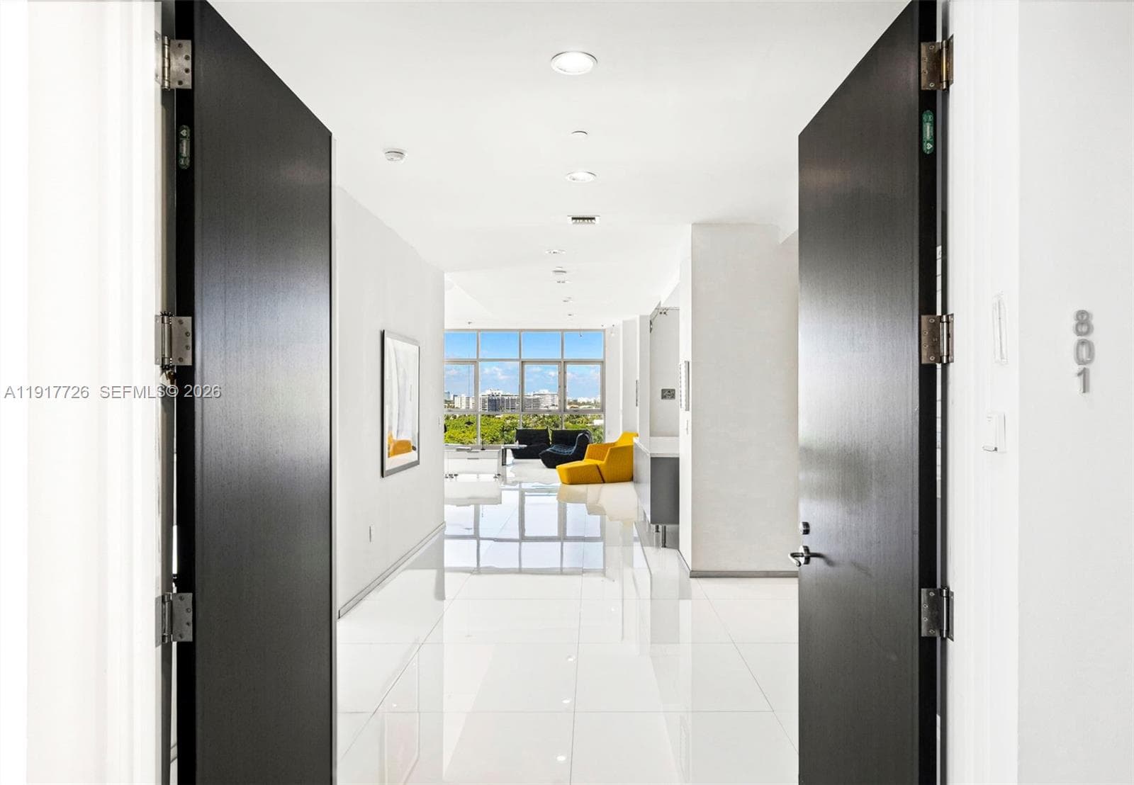 A11917726 — Miami Beach — 2