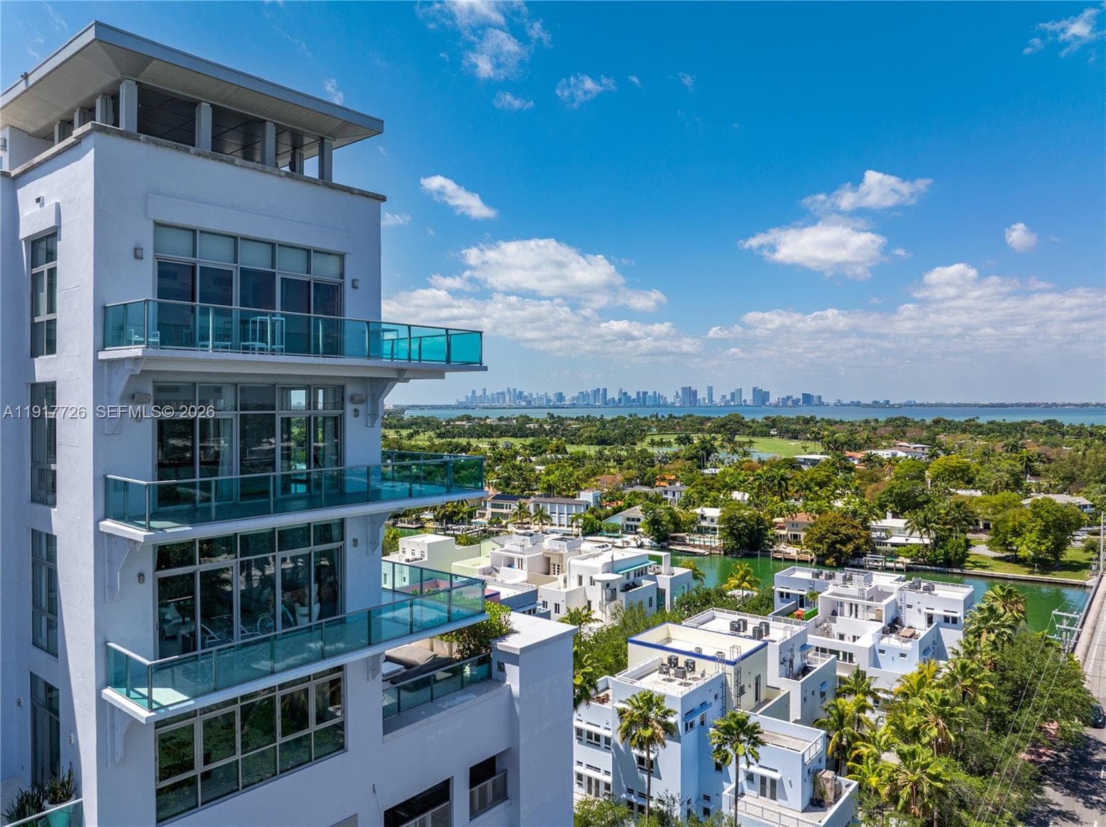 A11917726 — Miami Beach — 46