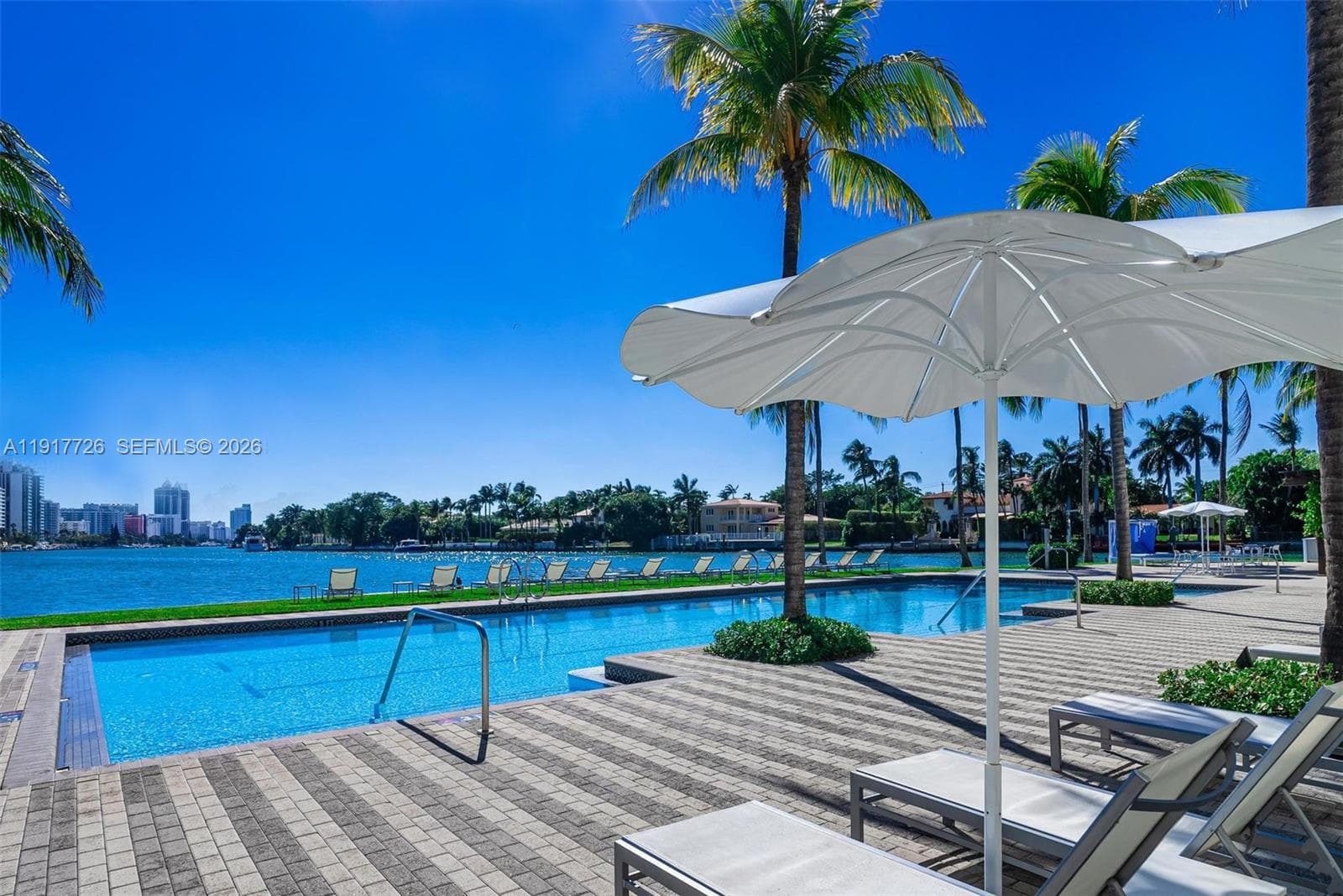 A11917726 — Miami Beach — 34
