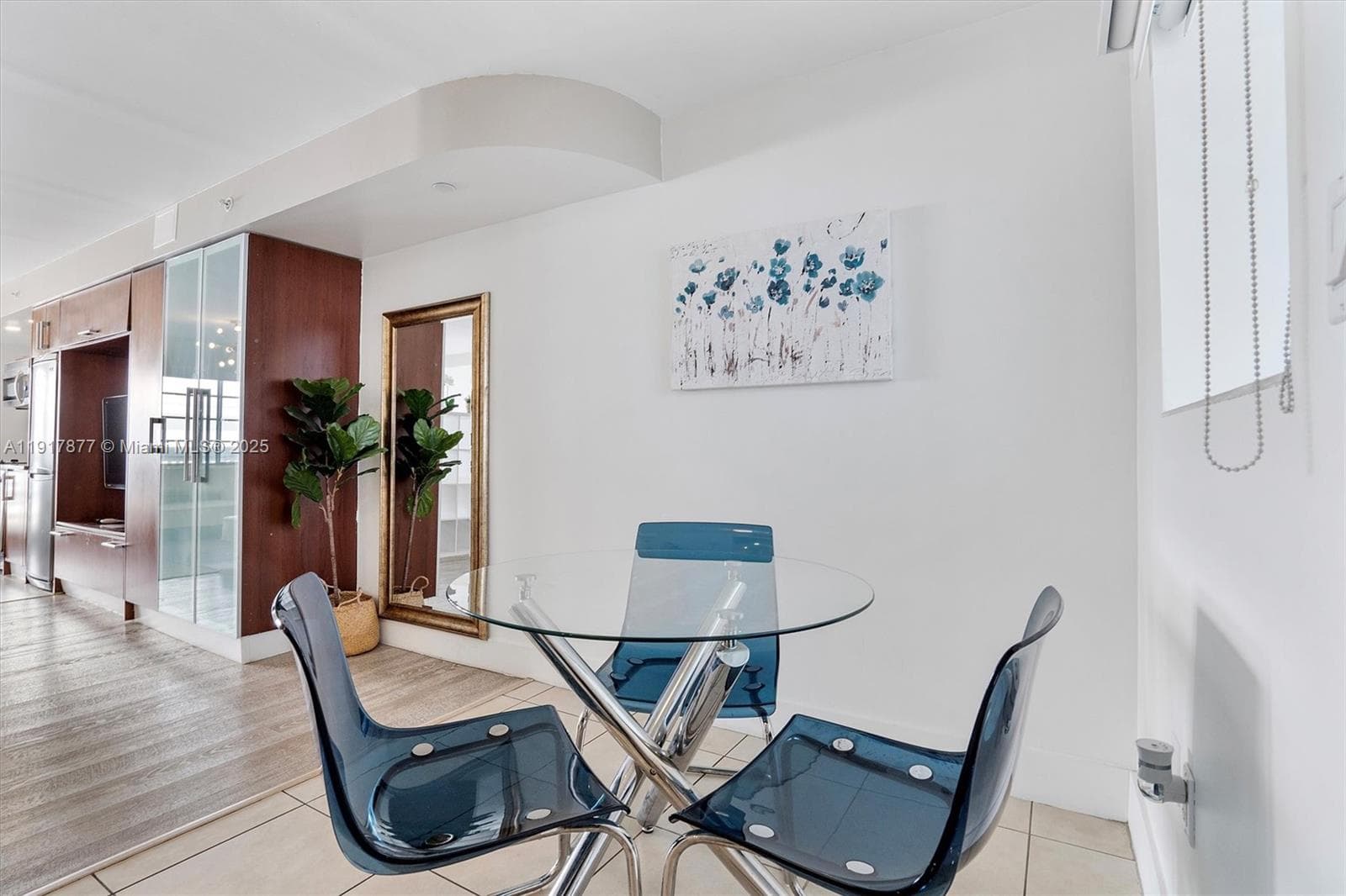A11917877 — Miami Beach — 27