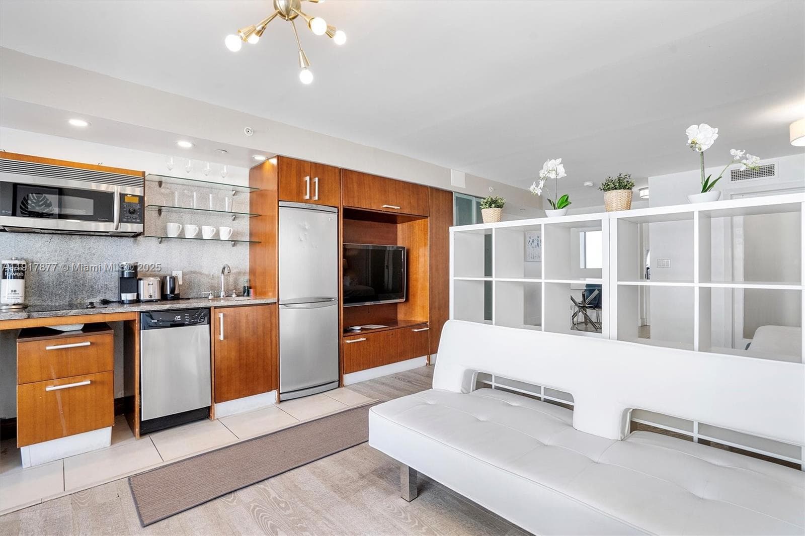 A11917877 — Miami Beach — 7