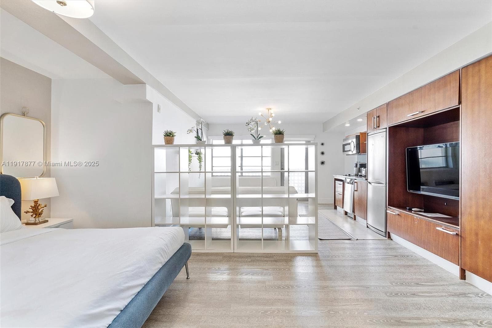 A11917877 — Miami Beach — 20