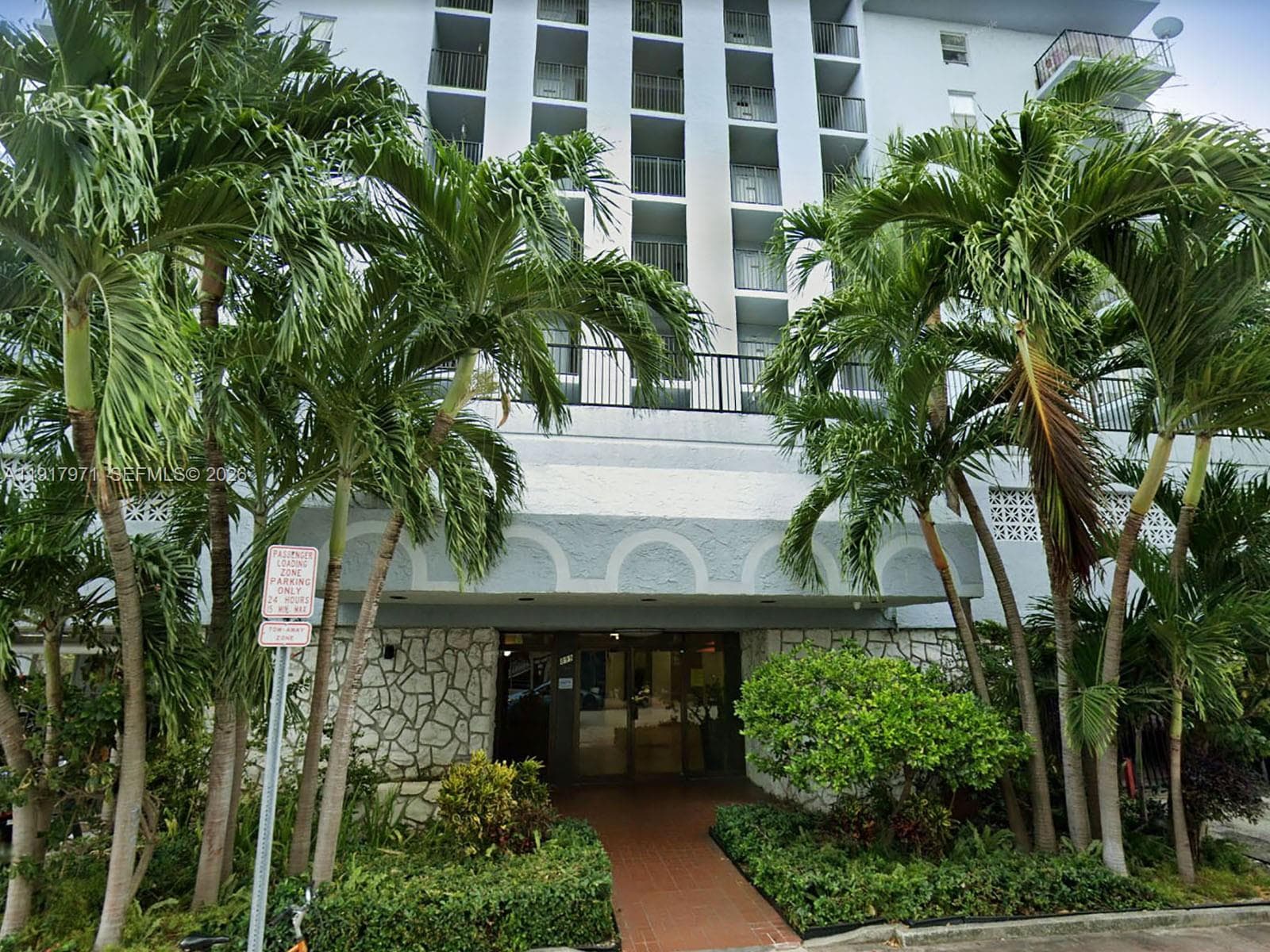 A11917971 — Miami Beach