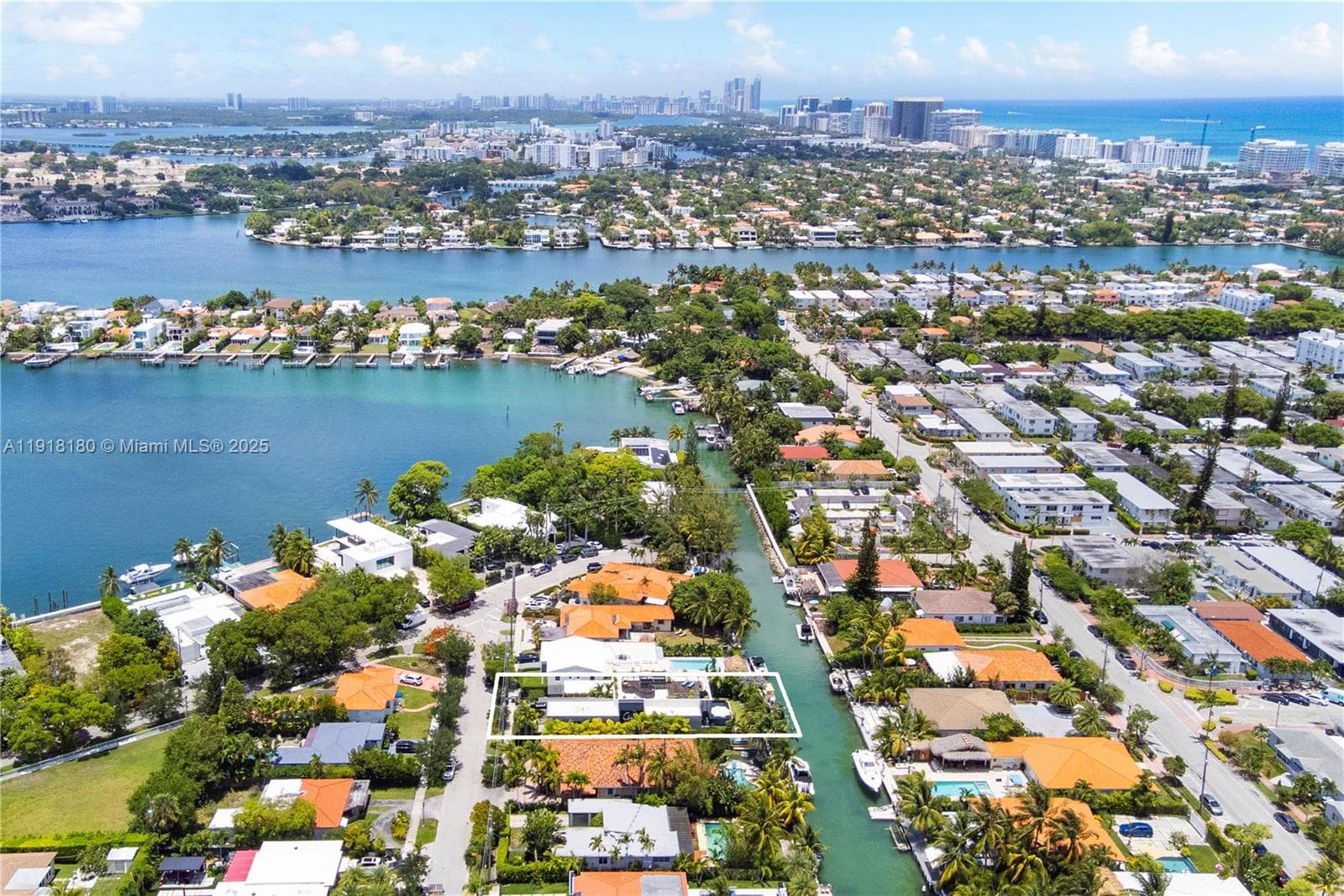 A11918180 — Miami Beach — 41