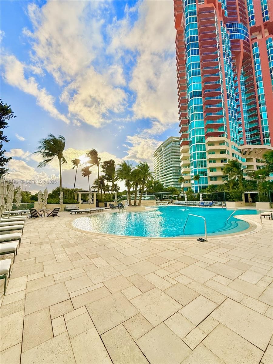 A11918217 — Miami Beach — 28