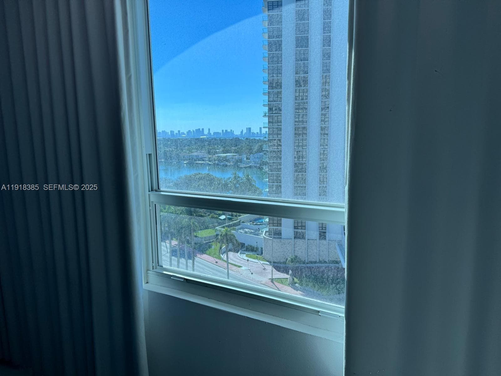 A11918385 — Miami Beach — 8