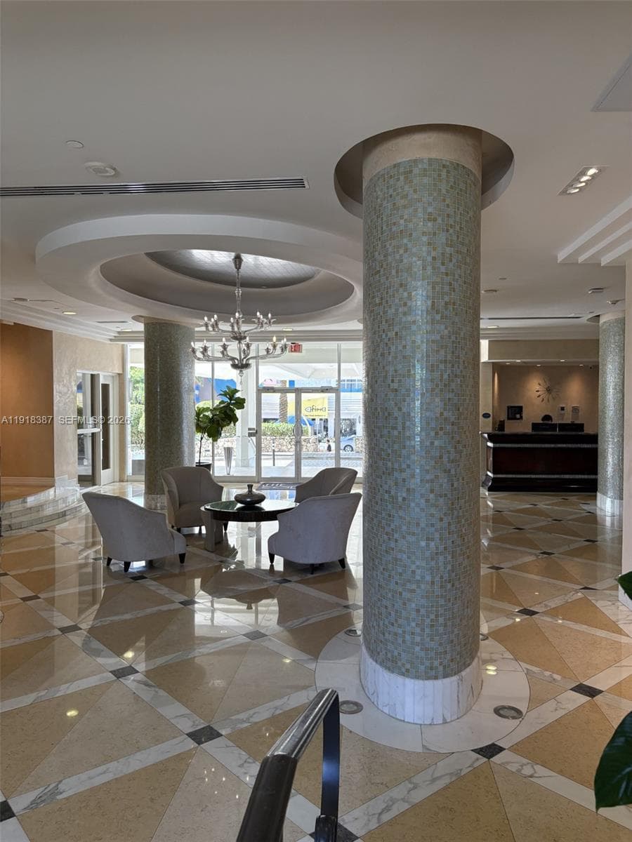 A11918387 — Miami Beach — 22